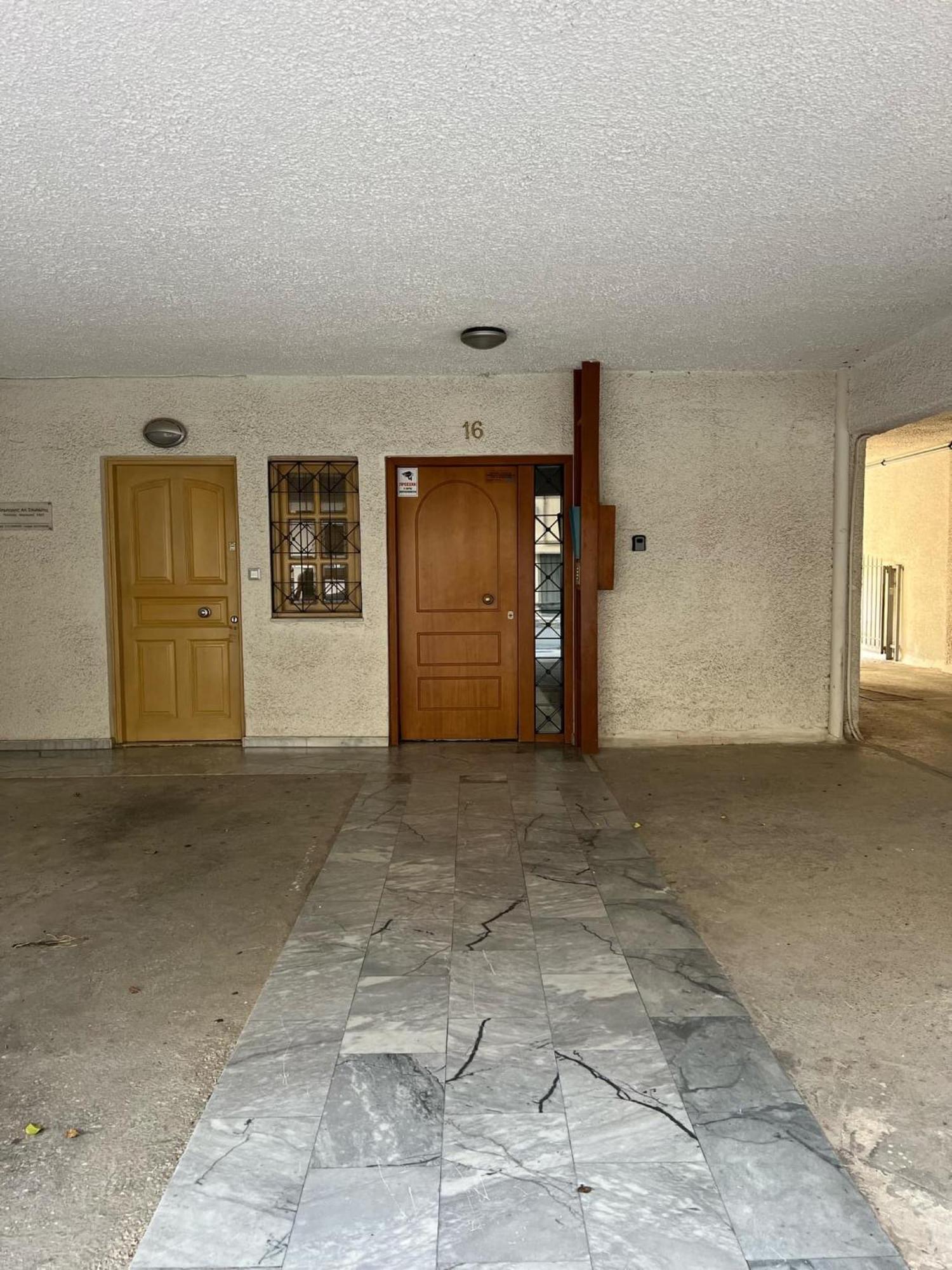 Mamour Apartment In Атина Екстериор снимка